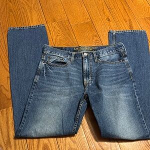 American Eagle Outfitters Blue Relaxed Straight Jeans. Size 32 x 36